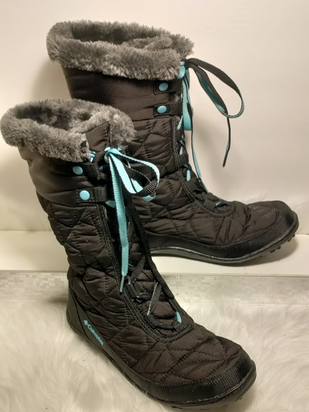Columbia Minx Mid II Omni-Heat Waterproof Women’s Snow Boots Size 6 NWOT